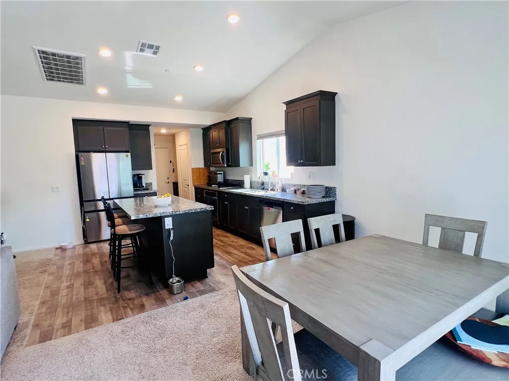 31381 Linden Flower Road, Winchester, California 92596 home-pic-1