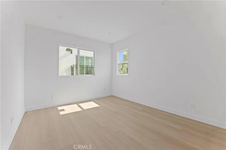 4511 Rosewood Avenue 1/2, Los Angeles, California 90004