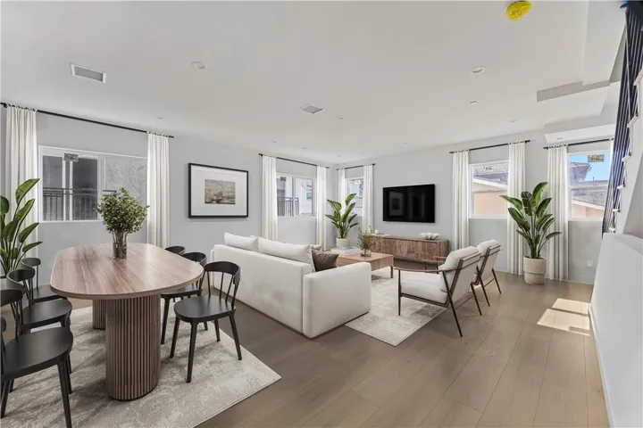4511 Rosewood Avenue 1/2, Los Angeles, California 90004