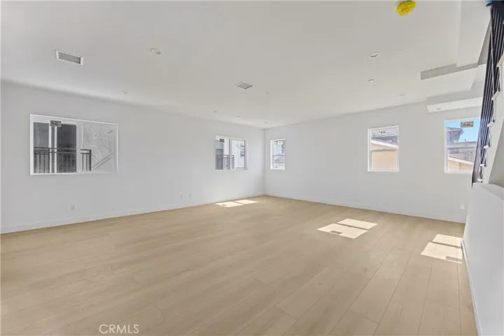4511 Rosewood Avenue 1/2, Los Angeles, California 90004