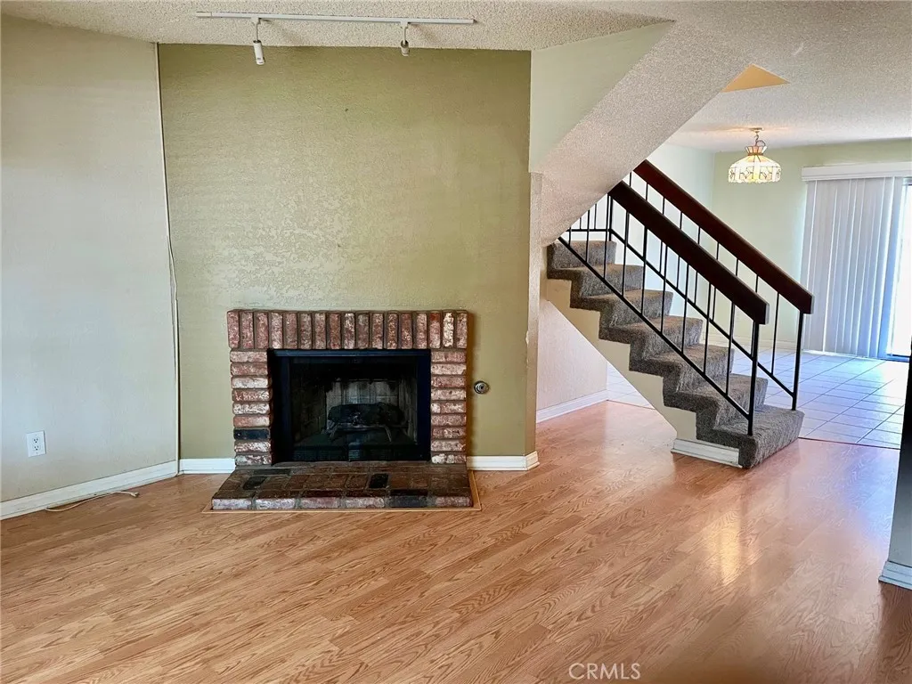 1077 Santo Antonio Drive 15, Colton, California 92324 home-pic-2