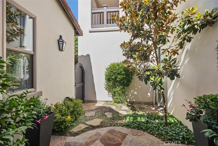 15 Long View Road, Coto De Caza, California 92679
