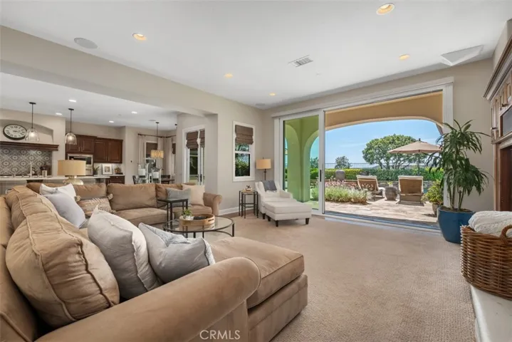 15 Long View Road, Coto De Caza, California 92679