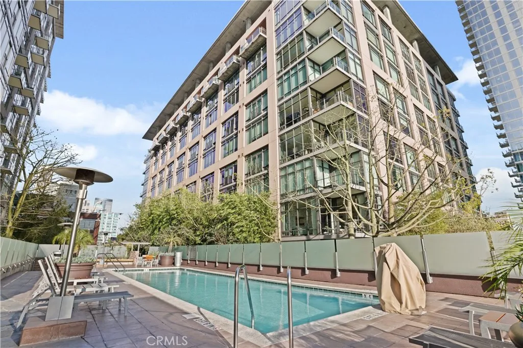 1111 S Grand Avenue 702, Los Angeles, California 90015 home-pic-33