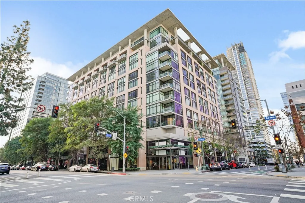 1111 S Grand Avenue 702, Los Angeles, California 90015 home-pic-0