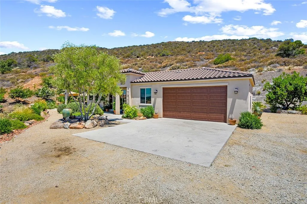 38193 Via Huerta, Murrieta, California 92562 home-pic-50