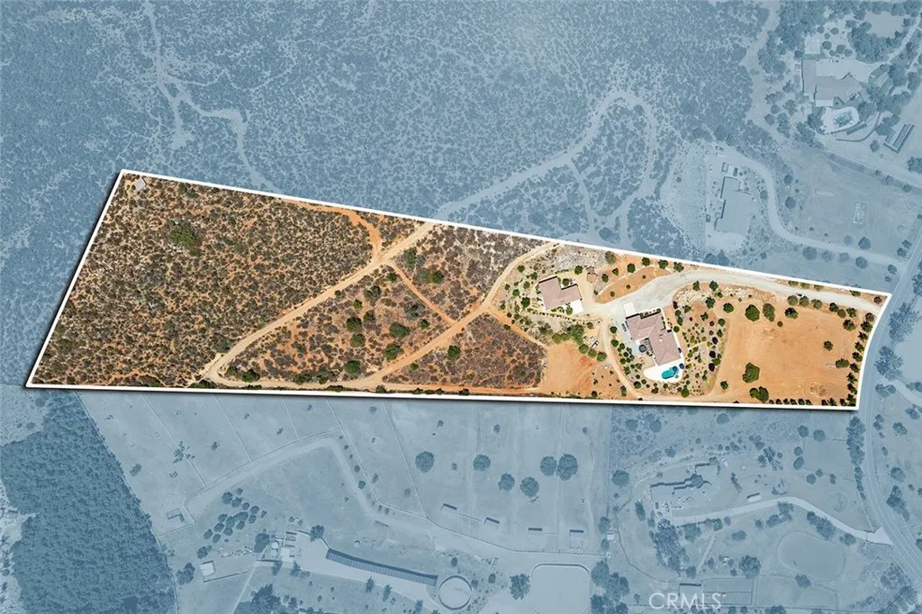 38193 Via Huerta, Murrieta, California 92562 home-pic-2