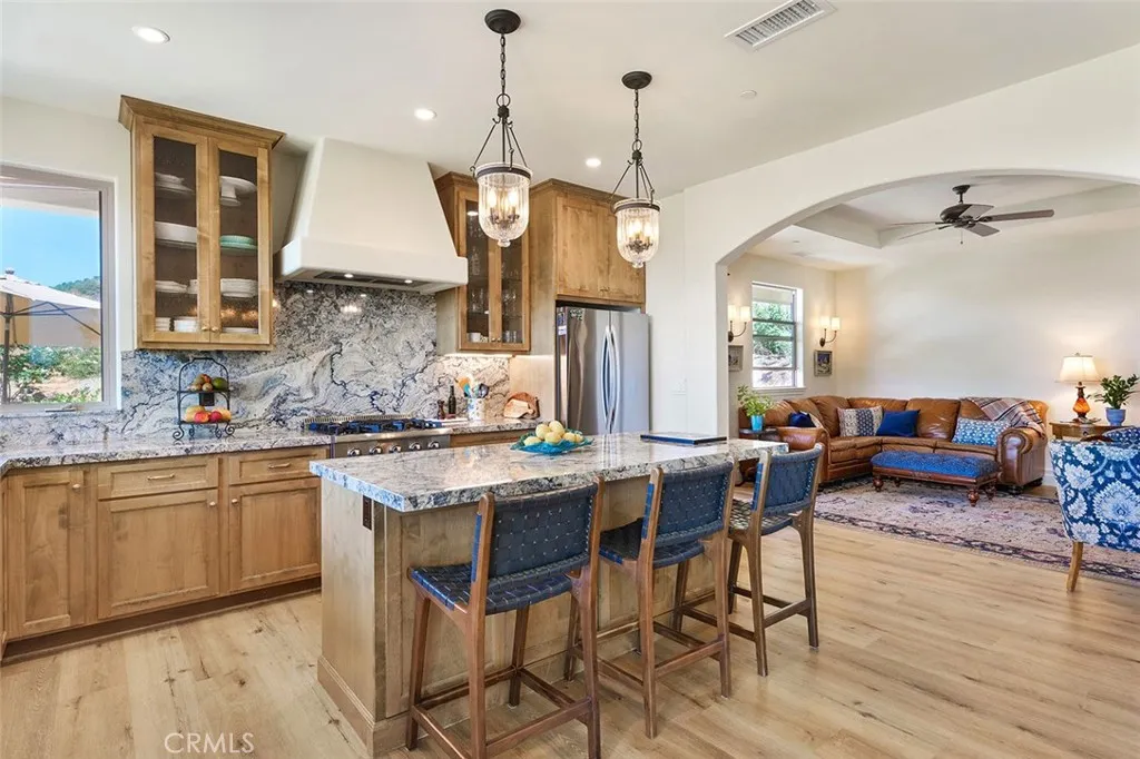38193 Via Huerta, Murrieta, California 92562 home-pic-36