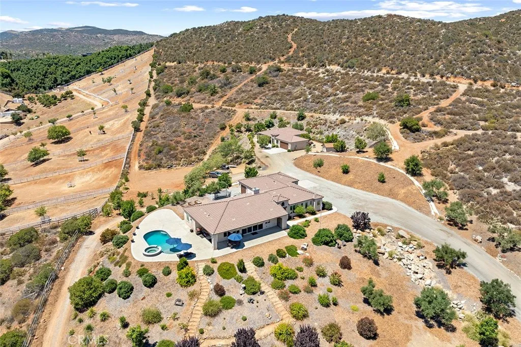38193 Via Huerta, Murrieta, California 92562 home-pic-60