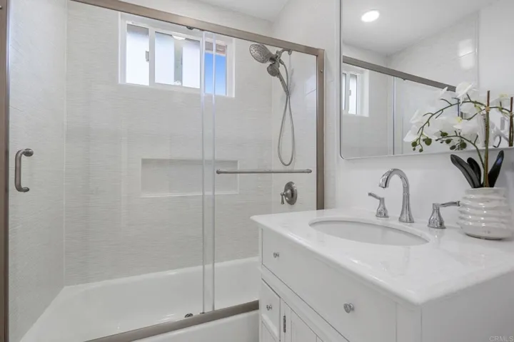 1745 Acorn St, Escondido, California 92027