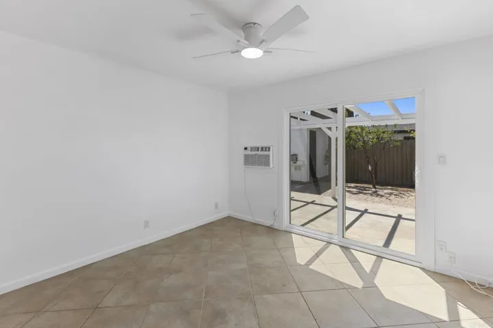 1745 Acorn St, Escondido, California 92027