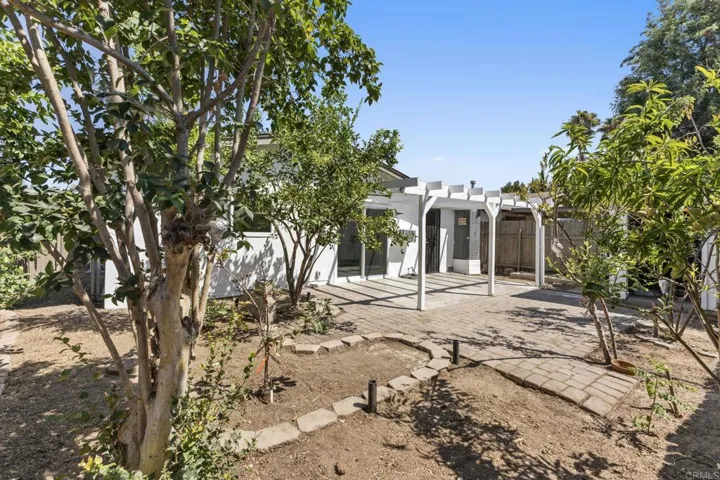 1745 Acorn St, Escondido, California 92027