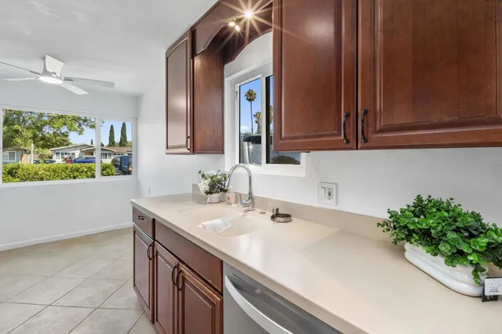 1745 Acorn St, Escondido, California 92027