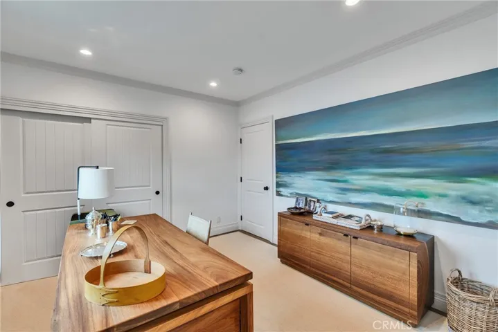 613 Larkspur Avenue, Corona Del Mar, California 92625