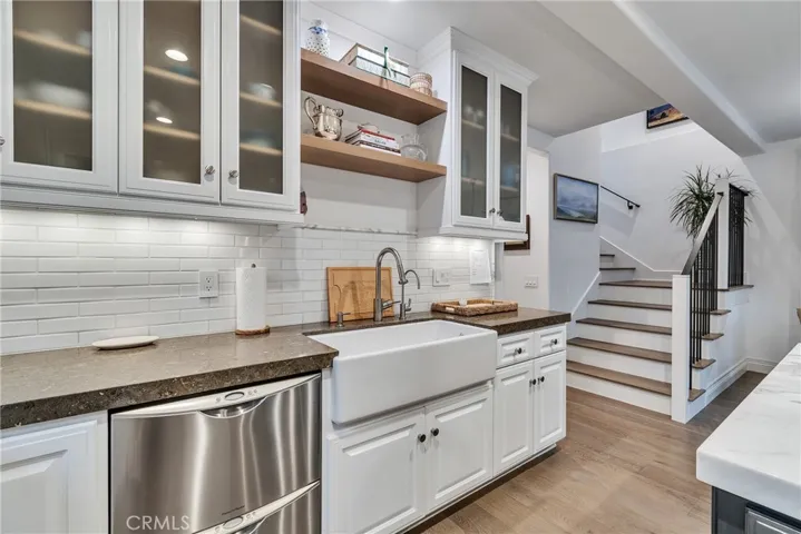613 Larkspur Avenue, Corona Del Mar, California 92625