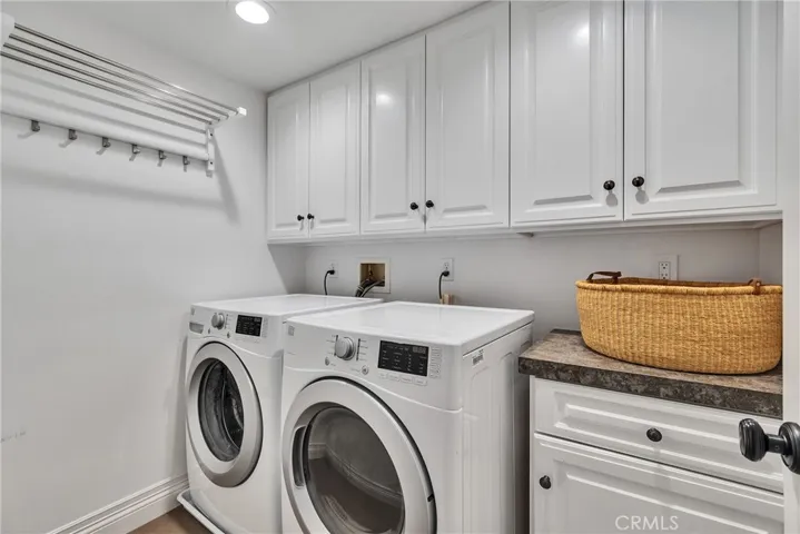 613 Larkspur Avenue, Corona Del Mar, California 92625