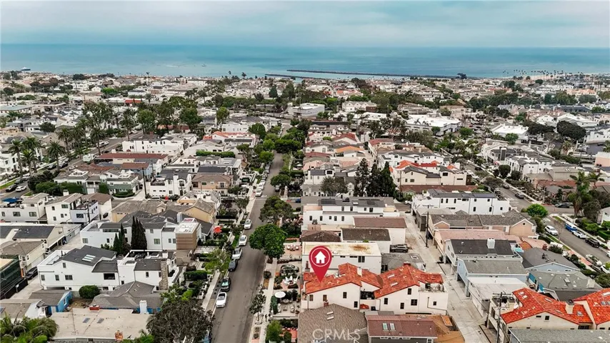 613 Larkspur Avenue, Corona Del Mar, California 92625