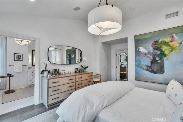 613 Larkspur Avenue, Corona Del Mar, California 92625