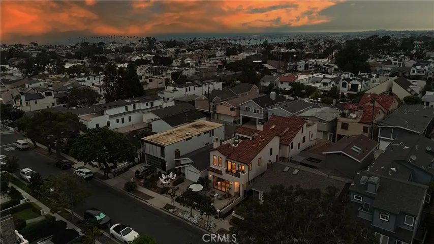 613 Larkspur Avenue, Corona Del Mar, California 92625