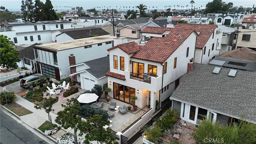 613 Larkspur Avenue, Corona Del Mar, California 92625