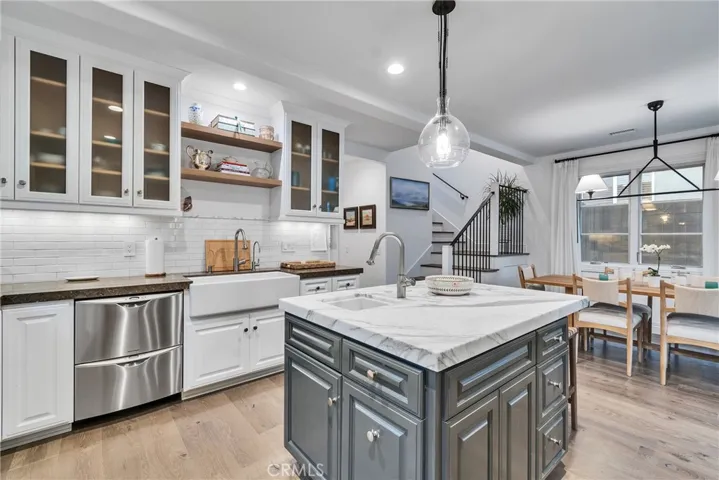 613 Larkspur Avenue, Corona Del Mar, California 92625