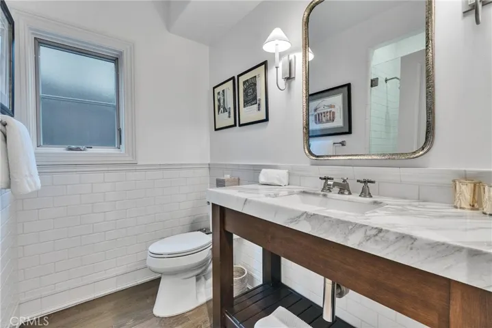613 Larkspur Avenue, Corona Del Mar, California 92625