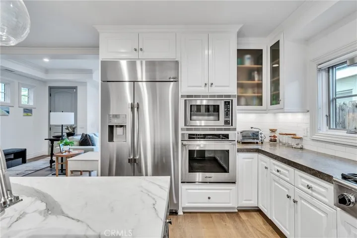 613 Larkspur Avenue, Corona Del Mar, California 92625