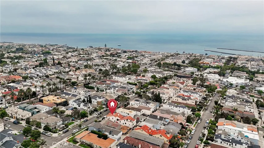 613 Larkspur Avenue, Corona Del Mar, California 92625