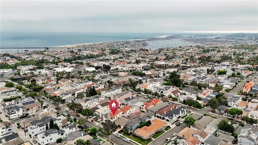 613 Larkspur Avenue, Corona Del Mar, California 92625