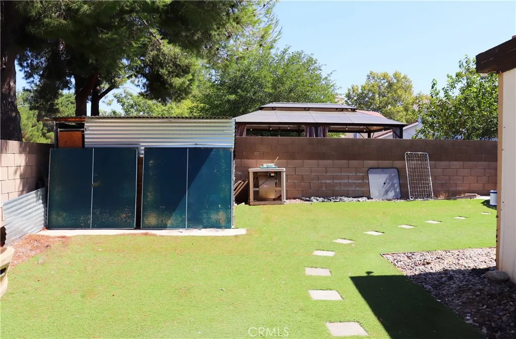 43964 Fallon Drive, Lancaster, California 93535 home-pic-18