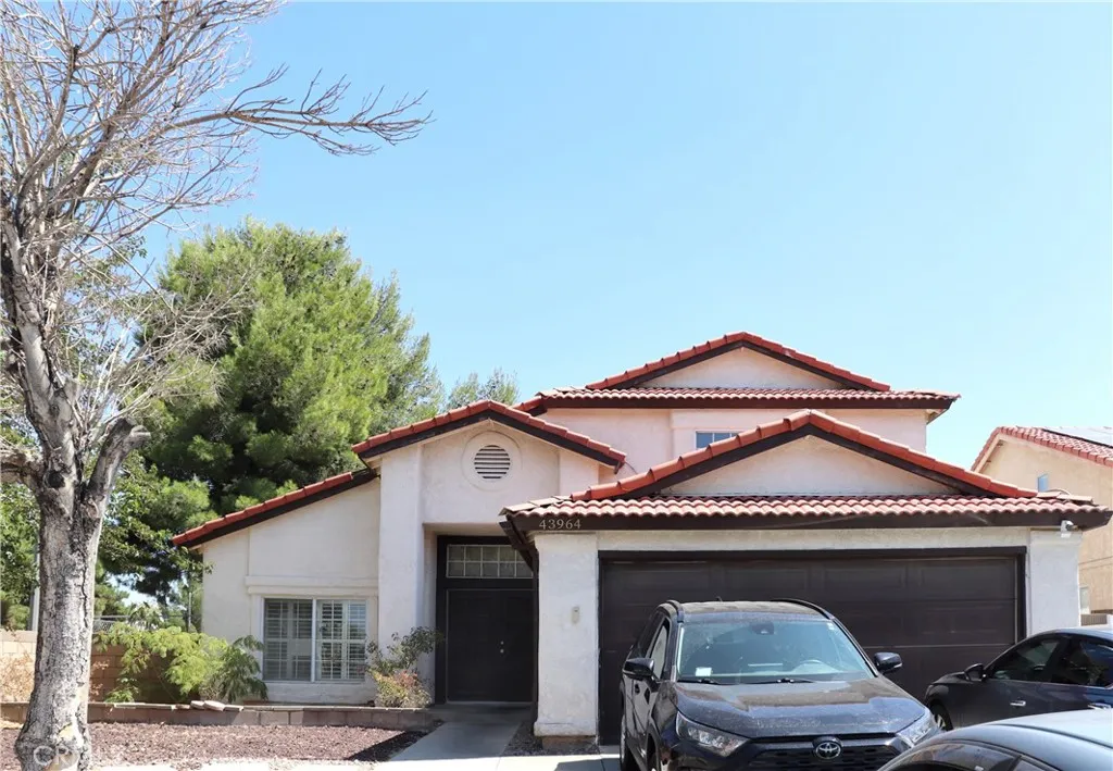 43964 Fallon Drive, Lancaster, California 93535 home-pic-0