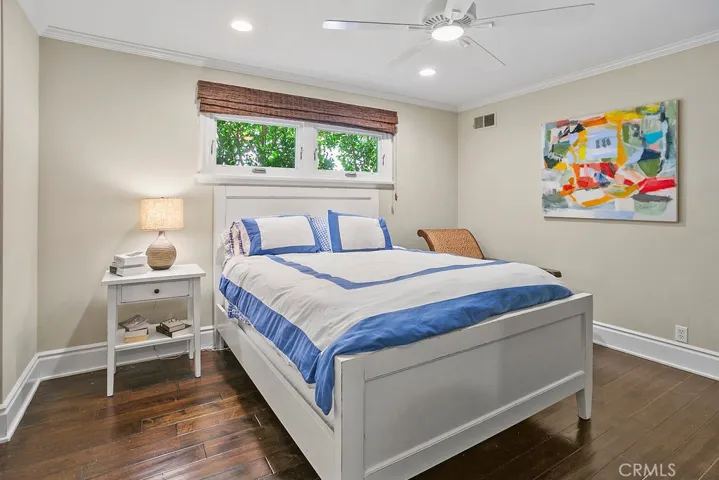 225 Grand Canal, Newport Beach, California 92662