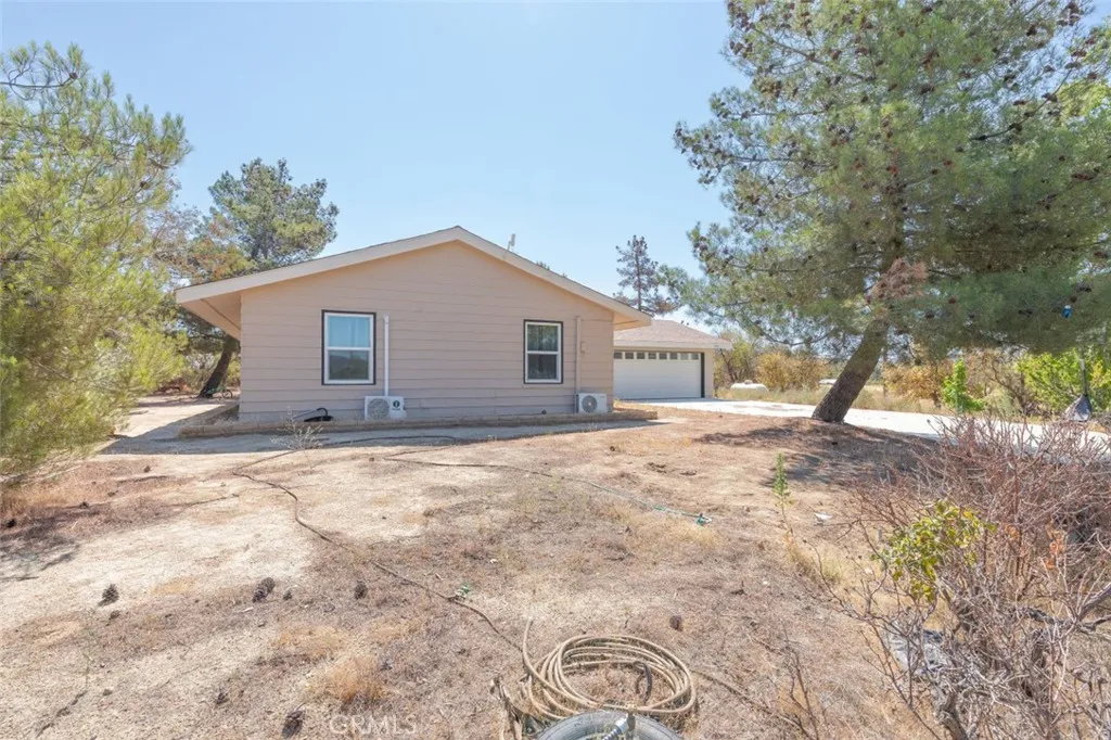 38855 Howard Road, Anza, California 92539 home-pic-15
