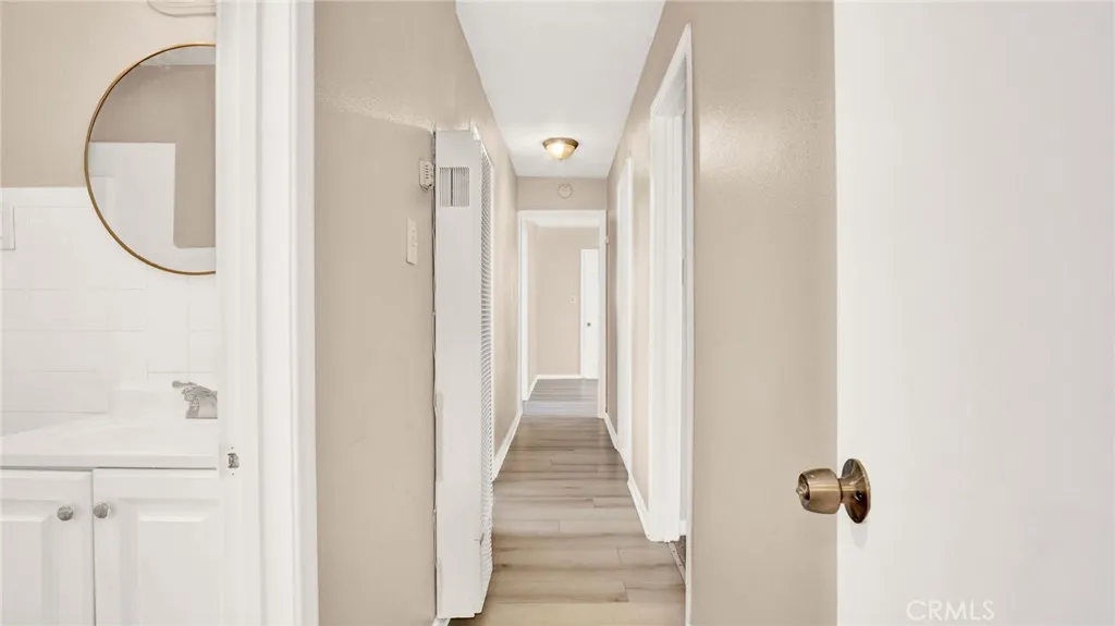 8022 Crockett Boulevard, Los Angeles, California 90001 home-pic-11