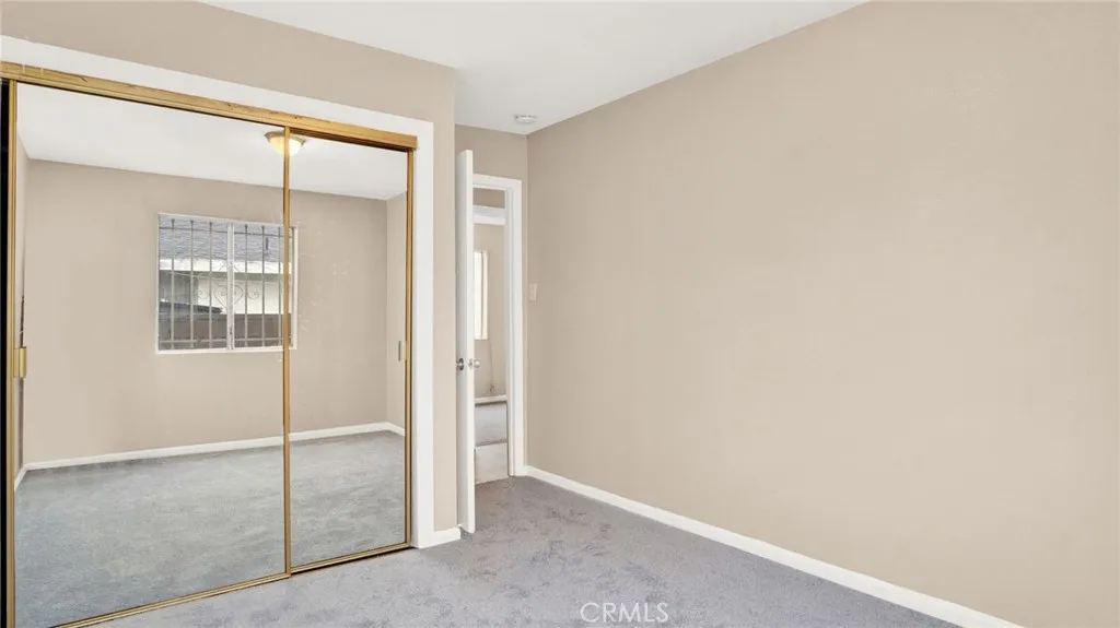 8022 Crockett Boulevard, Los Angeles, California 90001 home-pic-18