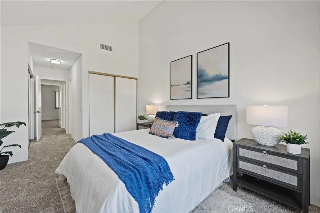 25273 Avenida Dorena, Newhall, California 91321 home-pic-25