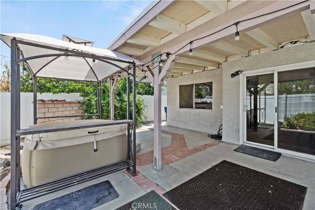 25273 Avenida Dorena, Newhall, California 91321 home-pic-34