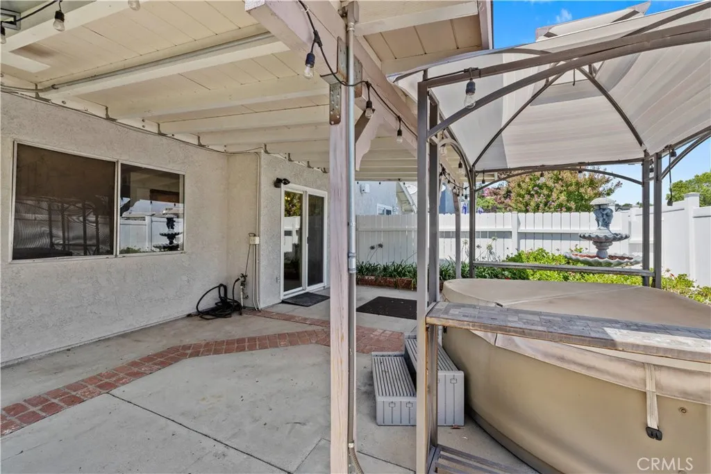 25273 Avenida Dorena, Newhall, California 91321 home-pic-35