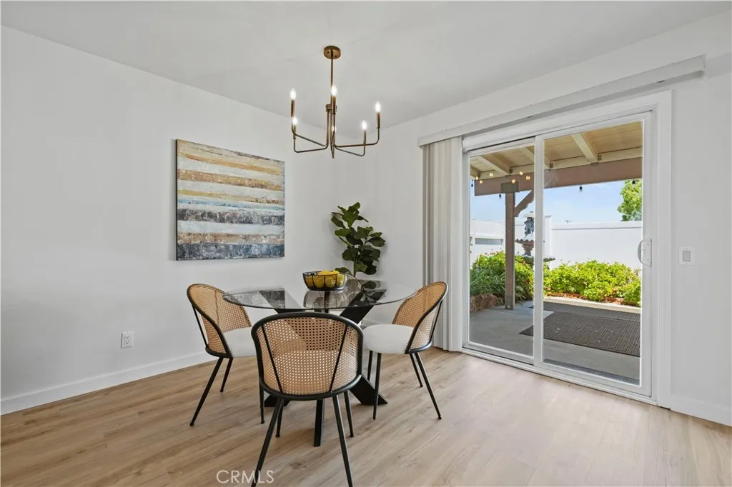 25273 Avenida Dorena, Newhall, California 91321 home-pic-11