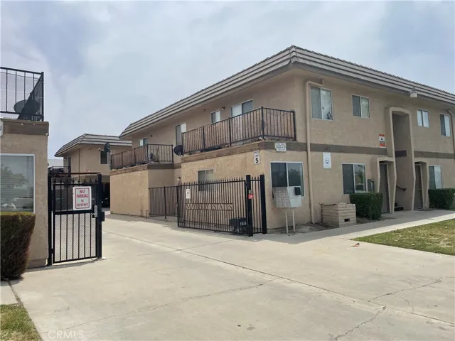 791 W Mayberry Avenue, Hemet, California 92543