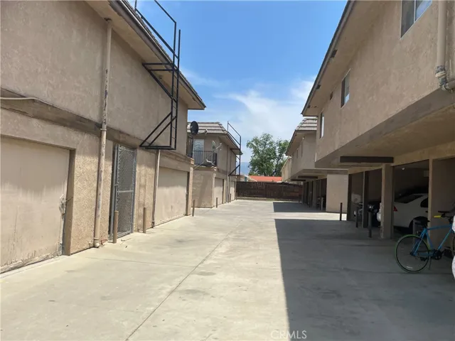 791 W Mayberry Avenue, Hemet, California 92543