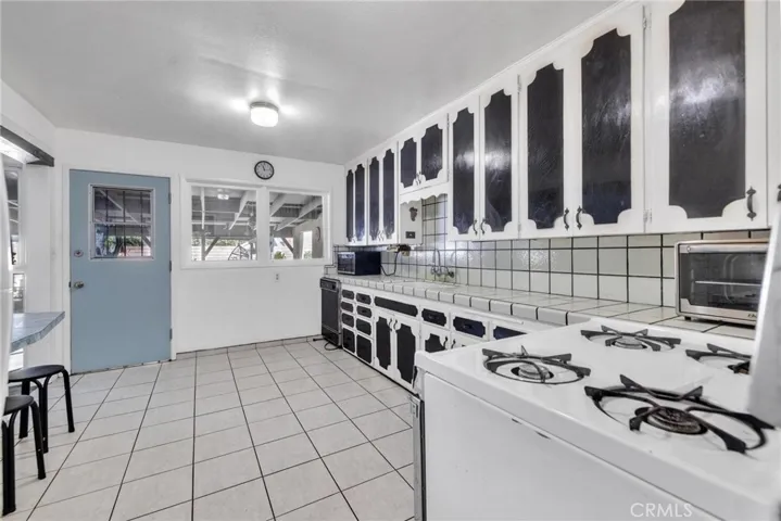 9655 Calmada Avenue, Whittier, California 90605