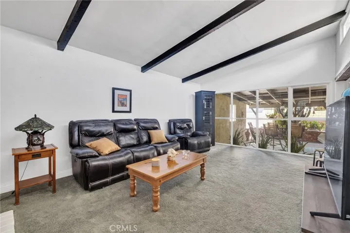 9655 Calmada Avenue, Whittier, California 90605
