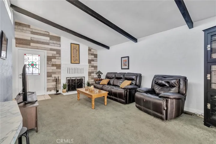 9655 Calmada Avenue, Whittier, California 90605