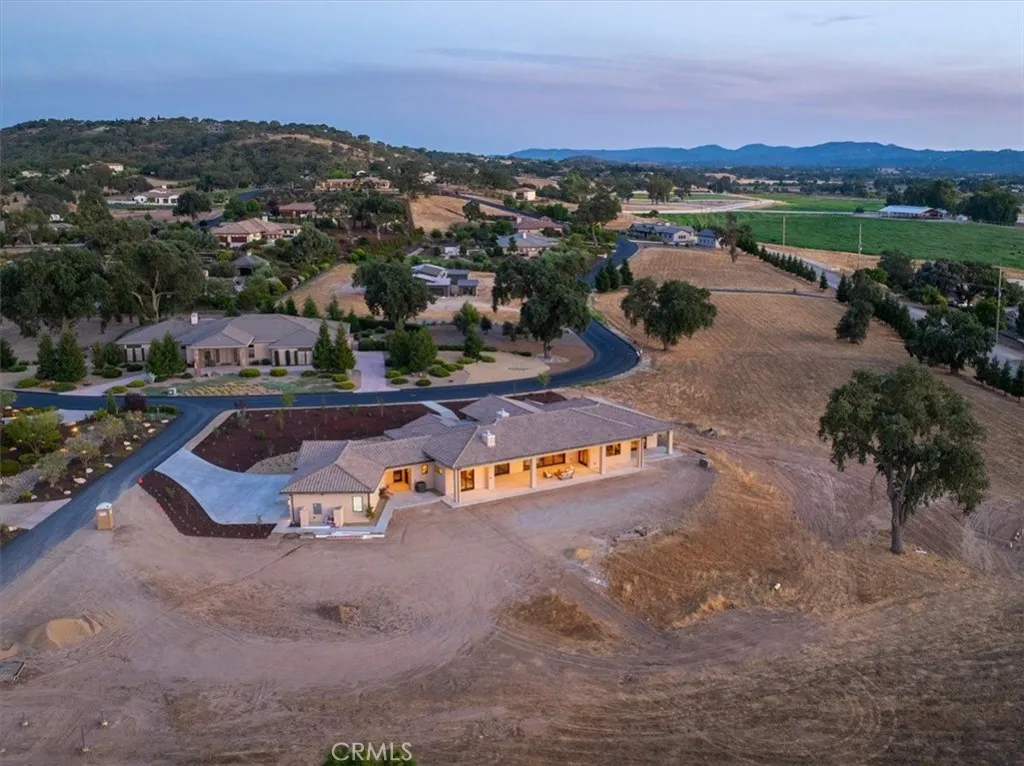 1410 Fire Rock, Templeton, California 93465 home-pic-60