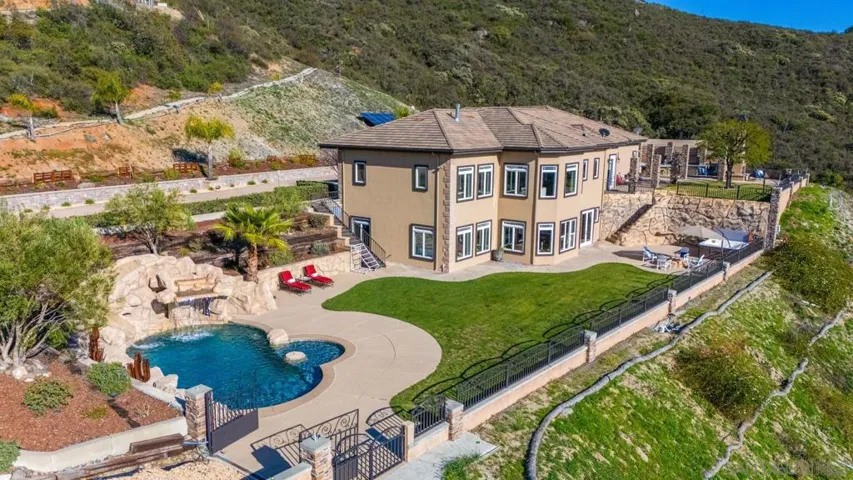 13170 Rancho Heights Rd, Pala, California 92059