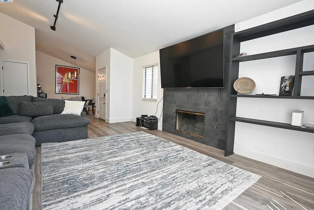 2073 Sand Point Rd, Discovery Bay, California 94505 home-pic-29