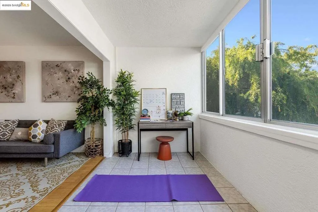 325 Kitty Hawk Rd Unit 207, Alameda, California 94501 home-pic-12