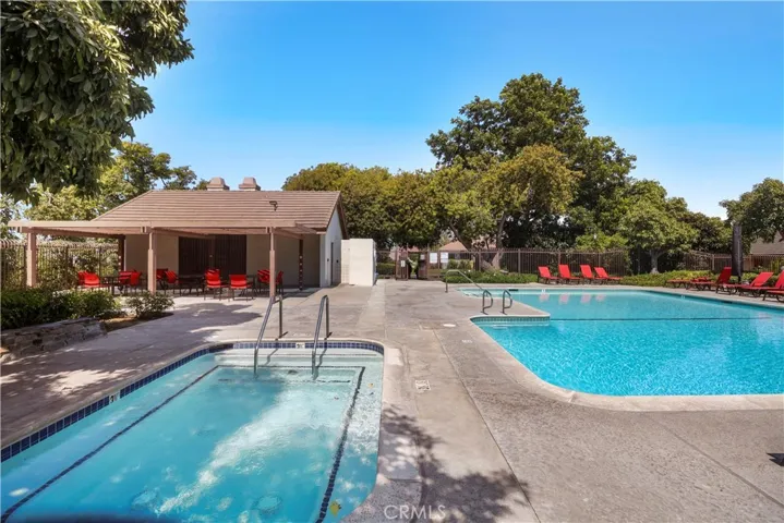Community Clubhouse, Spa, & Pool