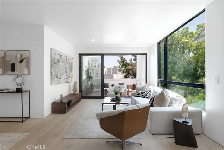 1361 Kelton Avenue 403, Los Angeles, California 90024